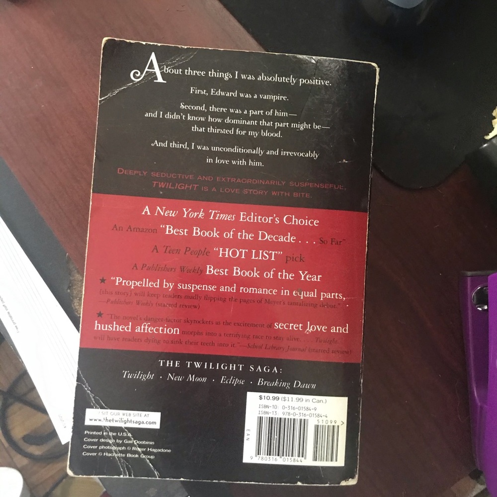 Twilight book - Picture 2 of 2